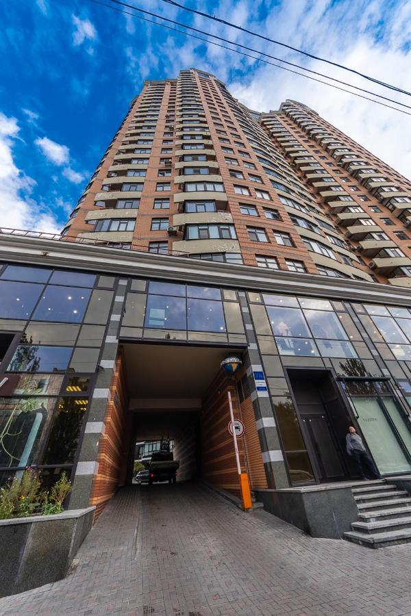New Building Near Arena City Lesi Ukrainky 7A Киев Экстерьер фото